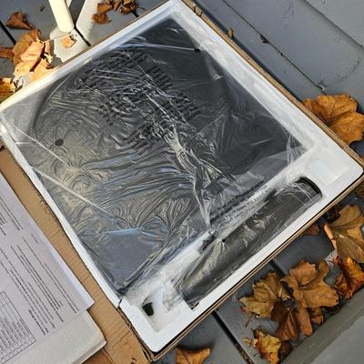 8' Patio Umbrella & Stand (BD-JS)