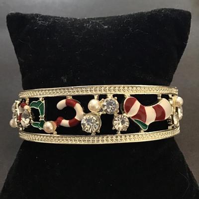 Cute vintage Christmas clamp bracelet