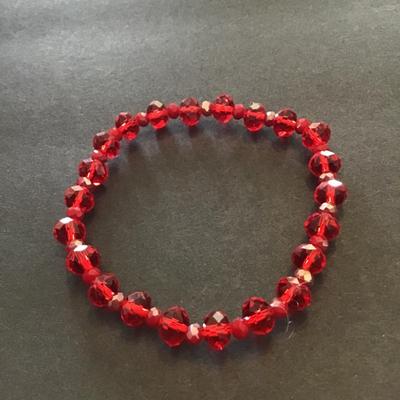 Red glass bead stretch bracelet