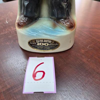 Sale Photo Thumbnail #5: Decanter