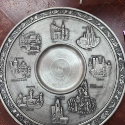 Sale Photo Thumbnail #19: Charger and metal plate