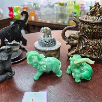 Elephants, lot 1