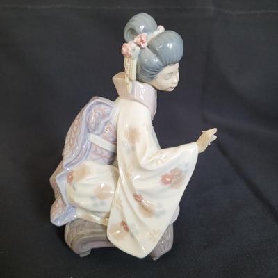 Lladro Porcelain Geisha Figurines (D-EL)