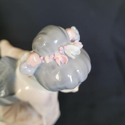 Lladro Porcelain Geisha Figurines (D-EL)