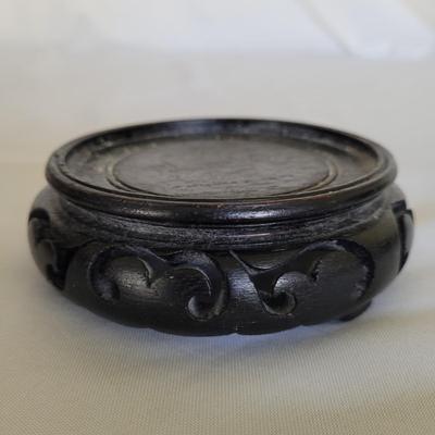 Carved Puzzle Ball and Foo Dogs (D-EL)