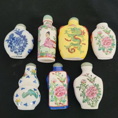 Asian Style Ceramic Snuff Bottles (D-EL)