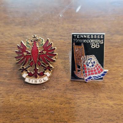 Vintage Patches and Pins (LR-EL)