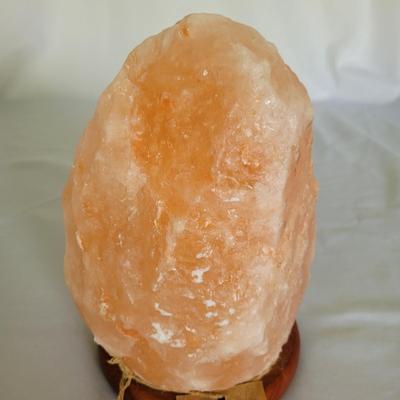 Nature Candles and Himalayan Salt Lamp (L-EL)