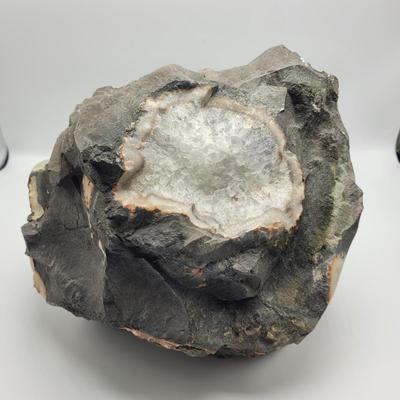 Large Amethyst Geode (LR-EL)