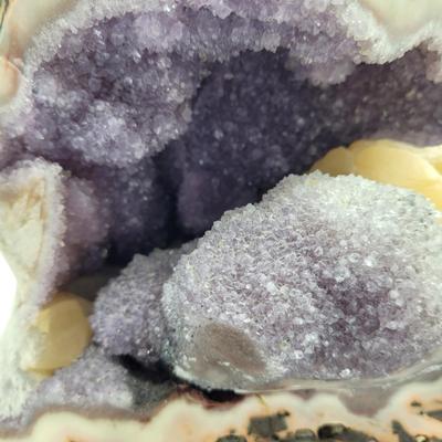 Large Amethyst Geode (LR-EL)