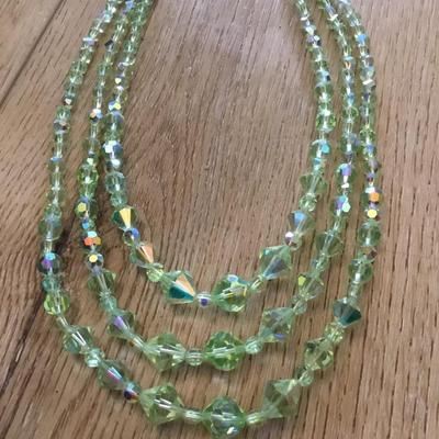 Beautiful vintage, limelight, green aurora borealis, multi strand, choker statement necklace very beautiful