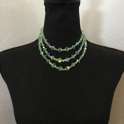 Beautiful vintage, limelight, green aurora borealis, multi strand, choker statement necklace very beautiful