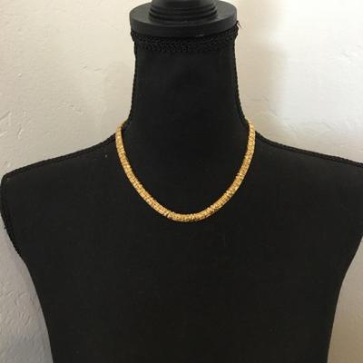 Vintage gold tone , textured, flat, gold tone, chain necklace
