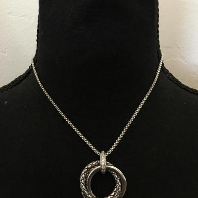 Beautiful, vintage, silver toned necklace