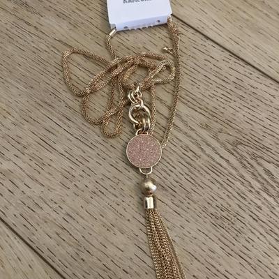Pretty gold tone, snake chain, tassel necklace