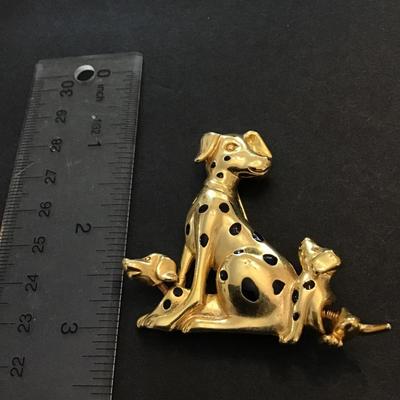 Cute gold tone Dalmatian brooch pin