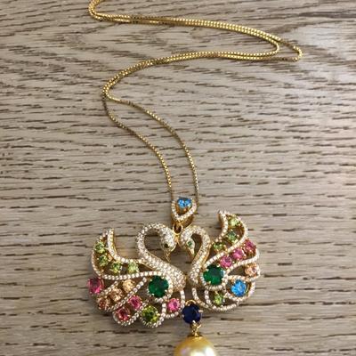 Beautiful vintage, multicolor, gemstone, swan pendant necklace