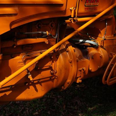 Sale Photo Thumbnail #12: electric start or crank, working 
This tractor has restoration and new parts
comes with manual and information from owner
RT 100
RE152B
RT364A
R3
24
RT 550, 551 
Please note winning bid is subject to personal reps' approval. see terms of auction