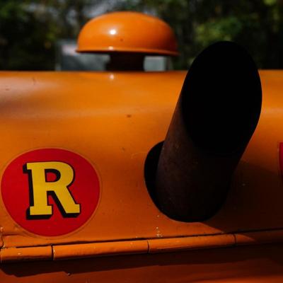 Sale Photo Thumbnail #8: electric start or crank, working 
This tractor has restoration and new parts
comes with manual and information from owner
RT 100
RE152B
RT364A
R3
24
RT 550, 551 
Please note winning bid is subject to personal reps' approval. see terms of auction