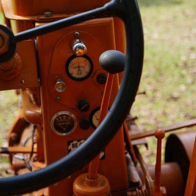 Sale Photo Thumbnail #3: electric start or crank, working 
This tractor has restoration and new parts
comes with manual and information from owner
RT 100
RE152B
RT364A
R3
24
RT 550, 551 
Please note winning bid is subject to personal reps' approval. see terms of auction
