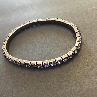 Pretty purple Rhinestone stretch bracelet