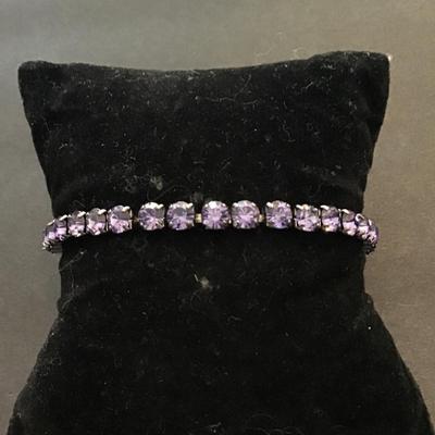 Pretty purple Rhinestone stretch bracelet