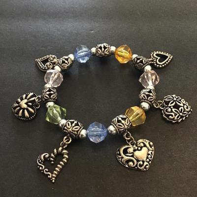 Pretty charm stretch bracelet