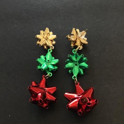 Cute metal Christmas bow dangle earrings