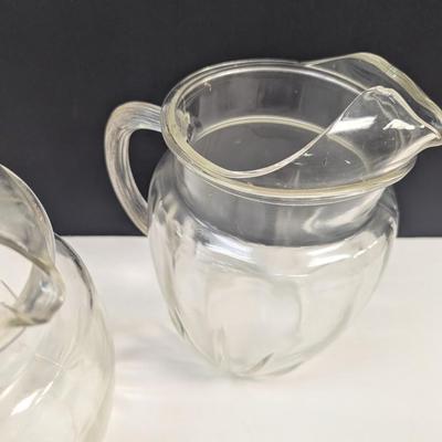 Sale Photo Thumbnail #510: 1 pitcher does have a chip