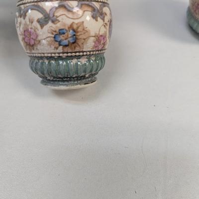 Sale Photo Thumbnail #567: Marked Vintage Spice Shaker Set With Caddy