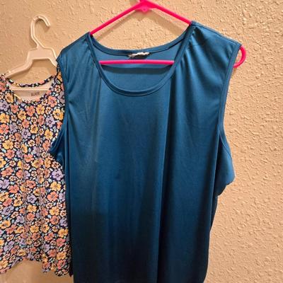 Four women's Tank tops - and a fun summer hat