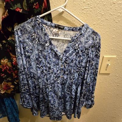 Women's long sleeves with collars - Coldwater Creek - Alfred Dunner - Ava & Grace and others