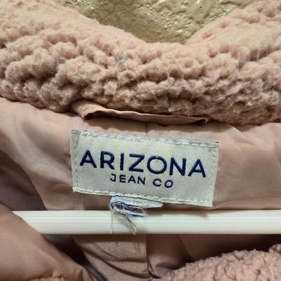 Two omen's long sleeve tops with two light weight Jackets Arizona Jean Co. & made for life