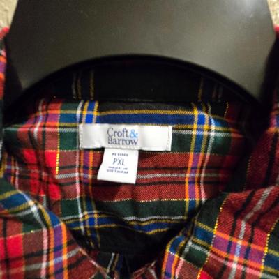 Two omen's long sleeve tops with two light weight Jackets Arizona Jean Co. & made for life