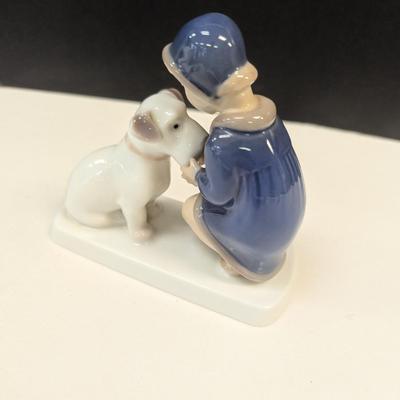 Sale Photo Thumbnail #577: Bing & Grondahl B&G Little Girl With Dog #2163 Figurine