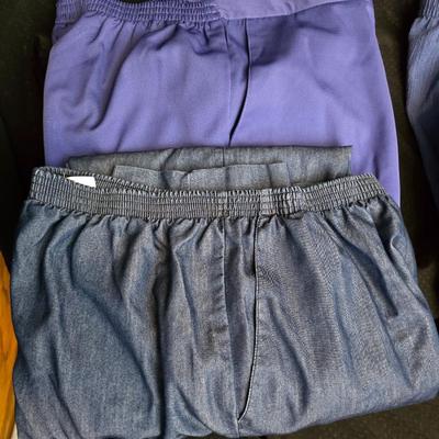 Women's pants and slacks Size 8 - 10 pair!