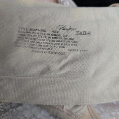 Women's undergarments - Bras - size 40DD