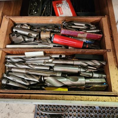 Vintage South Bend Lathe Works 644R includes all parts Cabinet and contents