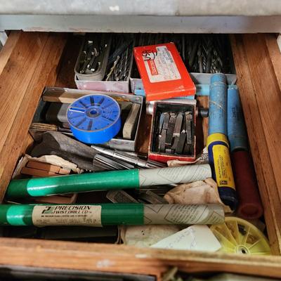 Vintage South Bend Lathe Works 644R includes all parts Cabinet and contents