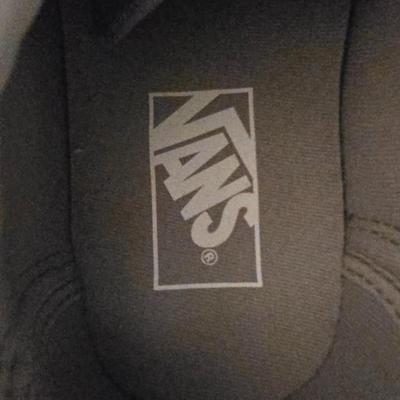 Like new - With original box Size 9 Vans shoes
