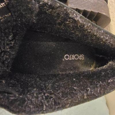 Two pair of flats - Grasshoppers = Yuu - and a pair of low style boots