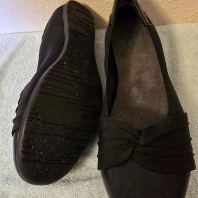 Two pair of flats - Grasshoppers = Yuu - and a pair of low style boots