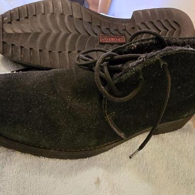 Two pair of flats - Grasshoppers = Yuu - and a pair of low style boots