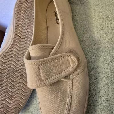 Two pair of flats - Grasshoppers = Yuu - and a pair of low style boots