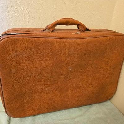 Vintage Samsonite Luggage set with floral print canvas overnight bag