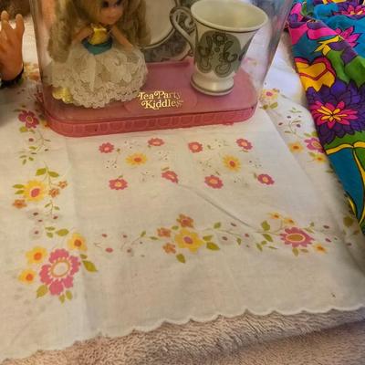 Vintage baby dolls - Baby go bye bye - Kerry doll - Tea Party Kiddle and more