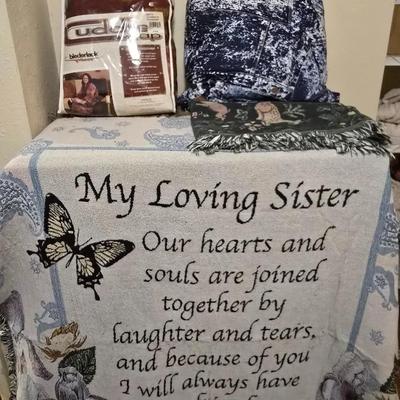 Four throw blankets - My loving sister - Blue jean print - Animal print - and a cuddle wrap