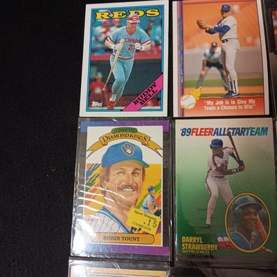 A VARIETY OF BASEBALL TRADING CARDS (1)