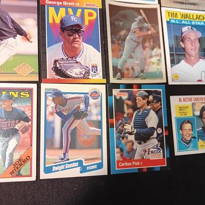 A VARIETY OF BASEBALL TRADING CARDS (3)
