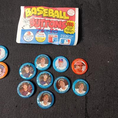 BASEBALL BUTTONS (5)